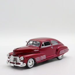 1948 Chevy Aerosedan Fleetline|Scale 1:24 Motormax Diecast Car|Vintage Model Car|Collectible Metal Red Car for Collectors|Gift for Dad