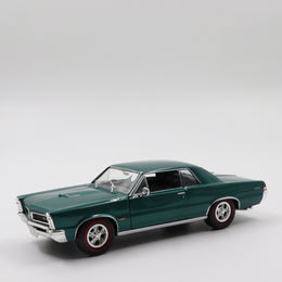 1965 Pontiac GTO|Vintage Diecast for Collectors|Old Classic Metal Welly Model Car|Green Toy Car|Scale 1/24 Car Collection|Gift for Grandad