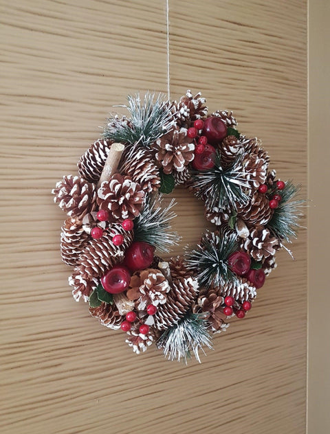 Christmas Welcome Wreath|Christmas Holiday Season Pinecone Wreath|Red Holly Berry Wreath|Year Round Front Door Wreath|Redberries Wall Decor