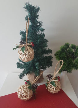 Set of 2 Christmas Tree Ornament|Round Wicker Christmas Gift|Christmas Tree Decor with Pine cone and Redberry|Christmas Ornaments|Home Decor
