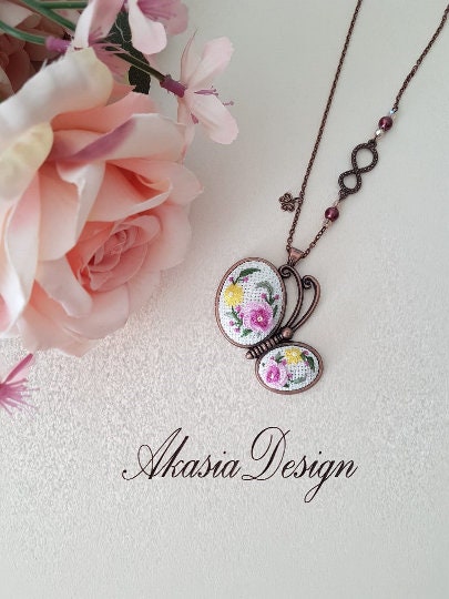 Butterfly Embroidered Necklace|Stylish Handmade Floral Embroidery Necklace|Vintage Style Embroidered Butterfly Pendant|Jewelry Gift for Her
