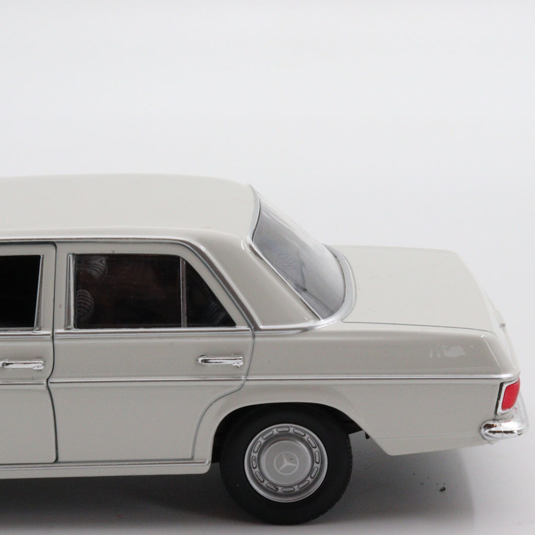 Welly Mercedes Benz 220 Model Car|Vintage Model Collectible Car|Old Classic White Metal Model Toy|Scale 1/24 Diecast Car Collection for Men