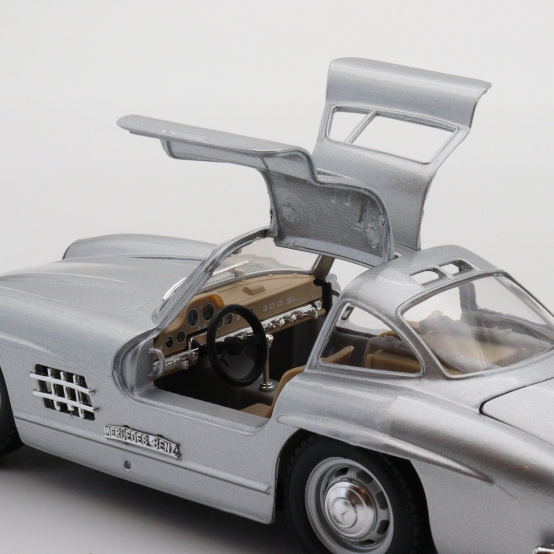 Burago 1954 Mercedes Benz 300 SL|Scale 1/24 Vintage Diecast Car|Classic Gray Convertible Car|Old Model Car for Collectors|Gift for Father