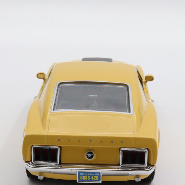 1970 Mustang Boss|Scale 1/24 Diecast Classic Car|Vintage Model Car|Collectible Metal Car|Old Yellow Car for Collectors|Birthday Gift for Dad