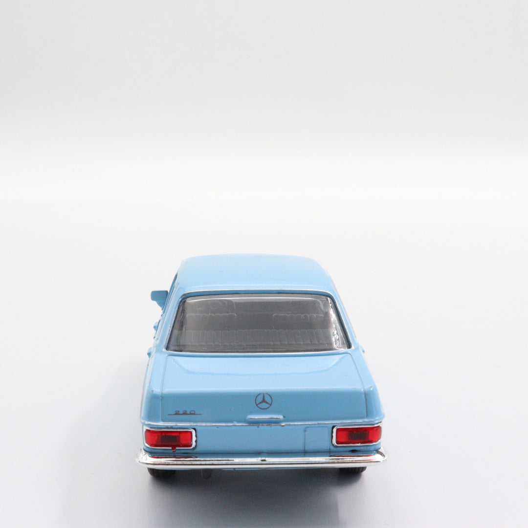 Mercedes Benz 220 Model Car|Scale 1:36 Diecast Car|Classic Vintage Car|Pull Back Car Toy for Boys|Collectible Metal Blue Car|Gift for Him