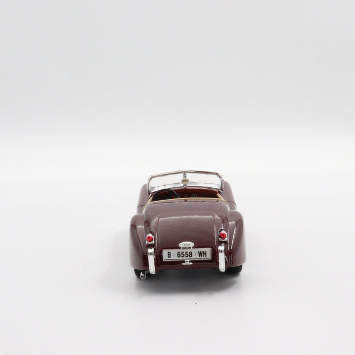 Burago 1951 Jaguar Xk 120|Diecast 1:24 Model Car|Classic Old Car|Vintage Car for Dad|Collectible Metal Burgundy Car for Collectorf or Dad