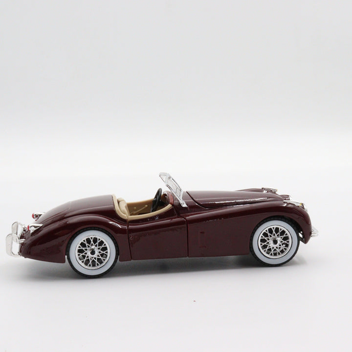 Burago 1951 Jaguar Xk 120|Diecast 1:24 Model Car|Classic Old Car|Vintage Car for Dad|Collectible Metal Burgundy Car for Collectorf or Dad