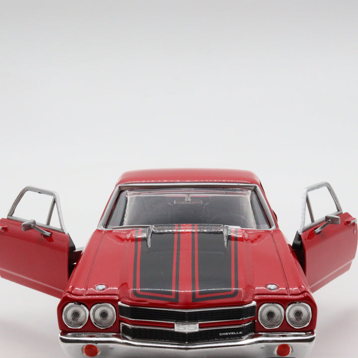 Motormax 1970 Chevy El Camino SS 396|Scale 1/24 Red and Black Diecast Car|Vintage Model Car for Collectors|Classic Metal Car Collection
