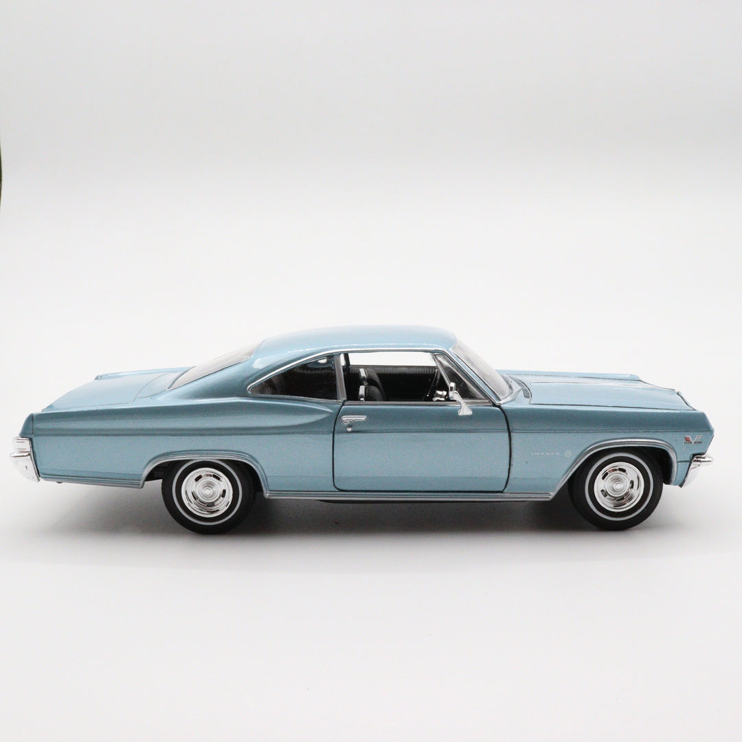 1965 Chevrolet SS 369|Scale 1/24 Vintage Model Car|Welly Diecast Blue Car for Collectors|Classic Old Metal Collection Car|Gift for Father