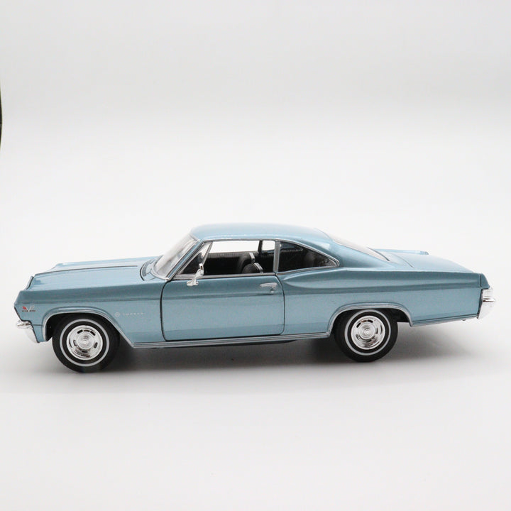 1965 Chevrolet SS 369|Scale 1/24 Vintage Model Car|Welly Diecast Blue Car for Collectors|Classic Old Metal Collection Car|Gift for Father
