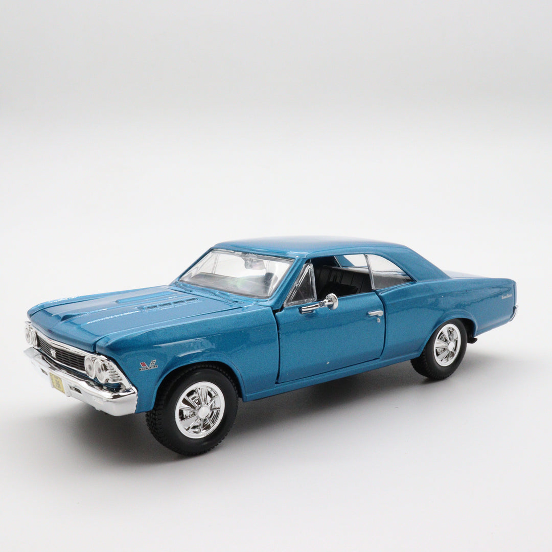Maisto 1966 Chevrolet Chevelle SS 396|Scale 1/24 Vintage Model Car|Diecast Blue Car for Collectors|Classic Metal Collection|Nostalgic Gift