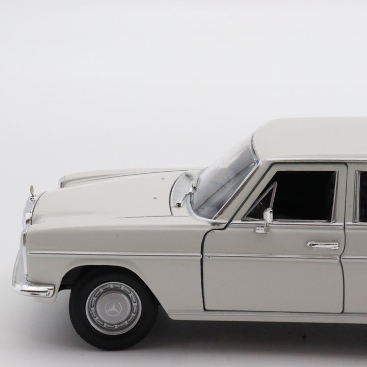 Welly Mercedes Benz 220 Model Car|Vintage Model Collectible Car|Old Classic White Metal Model Toy|Scale 1/24 Diecast Car Collection for Men