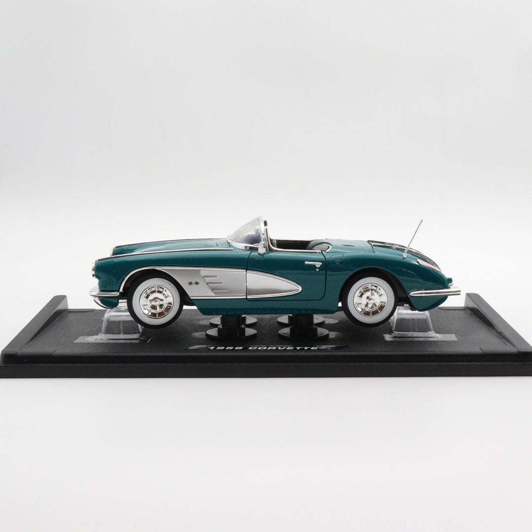 Motormax 1958 Corvette|Scale 1/18 Diecast Metal Car Collection|Classic Vintage Model Car|Nostalgic Car|Green Convertible Car for Collector