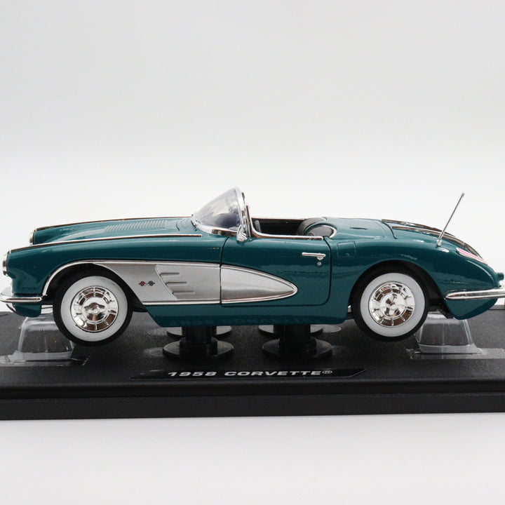 Motormax 1958 Corvette|Scale 1/18 Diecast Metal Car Collection|Classic Vintage Model Car|Nostalgic Car|Green Convertible Car for Collector