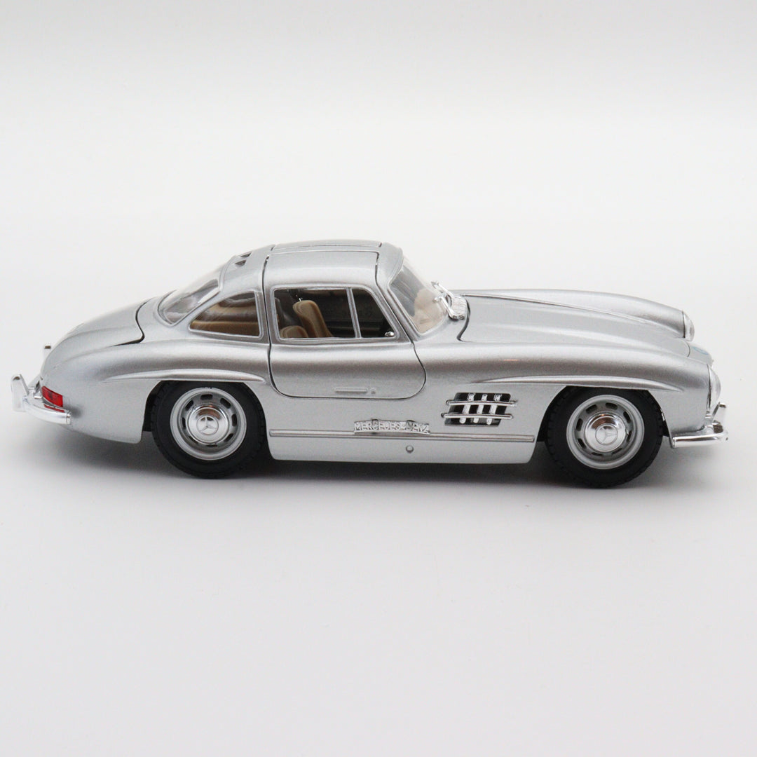 Burago 1954 Mercedes Benz 300 SL|Scale 1/24 Vintage Diecast Car|Classic Gray Convertible Car|Old Model Car for Collectors|Gift for Father