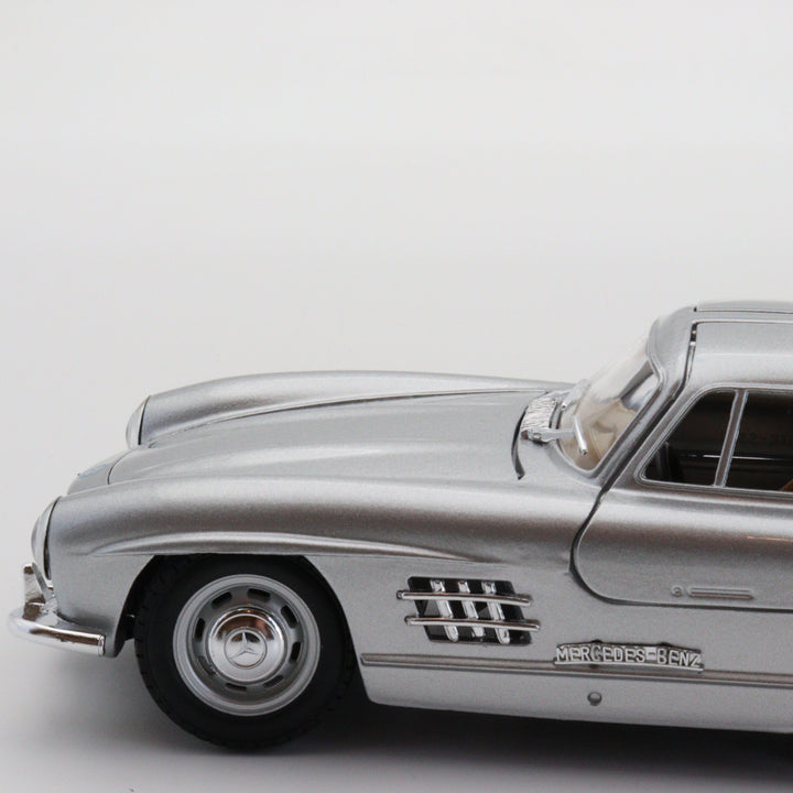 Burago 1954 Mercedes Benz 300 SL|Scale 1/24 Vintage Diecast Car|Classic Gray Convertible Car|Old Model Car for Collectors|Gift for Father