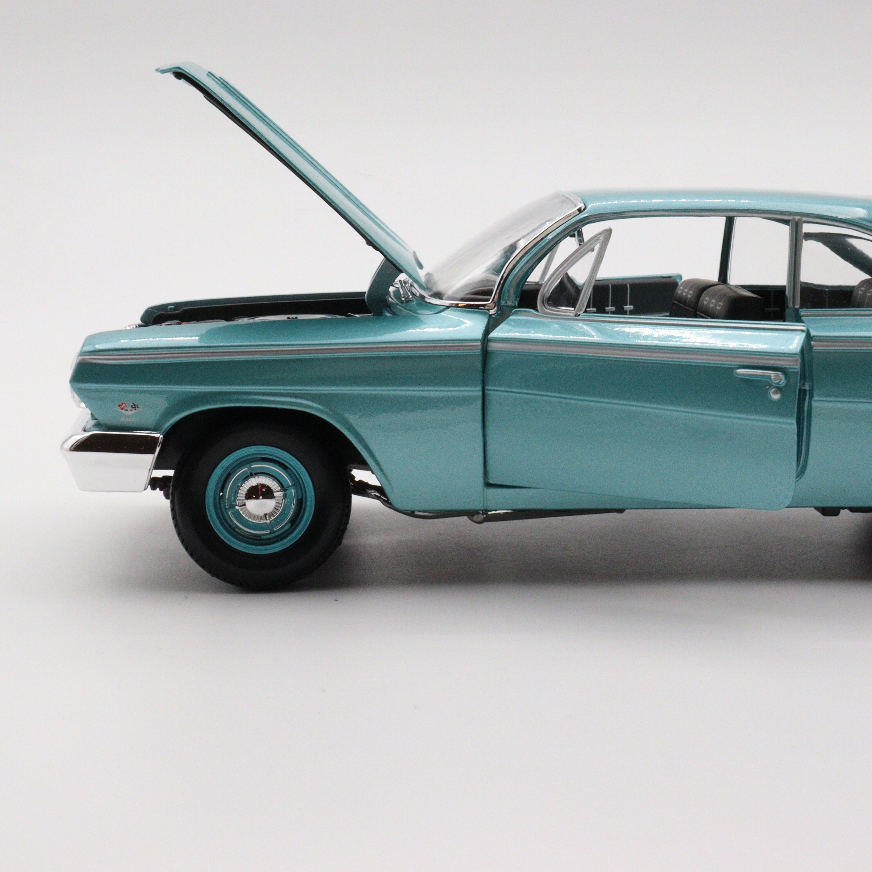 Maisto 1962 Chevrolet Belair|Scale 1/18 Diecast Car|Vintage Model