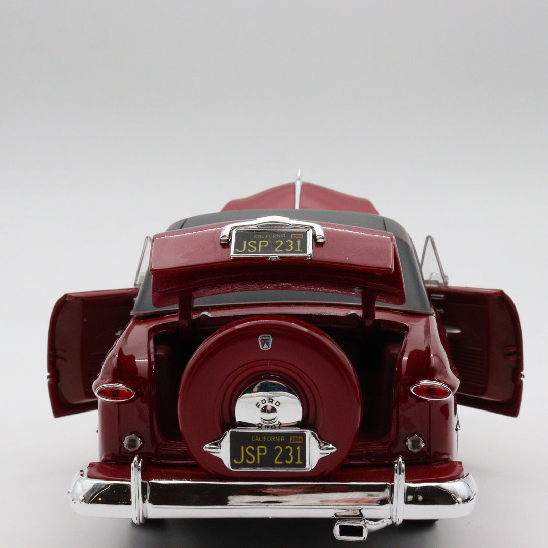 Maisto 1950 Ford Model Car|Scale 1/18 Red Diecast Car|Vintage Model Car for Collectors|Classic Metal Collection Car and Toy|Gift for Father