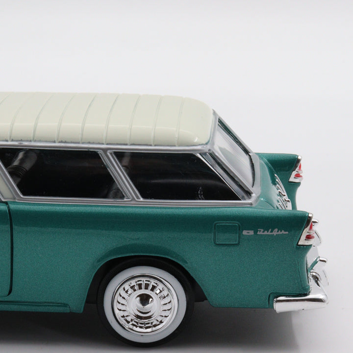 Motormax 1955 Chevy Nomad Model Car|Scale 1/24 Classic Diecast Car Collection|Vintage Model Green Car|Old Metal Car|Gift for Father's Day