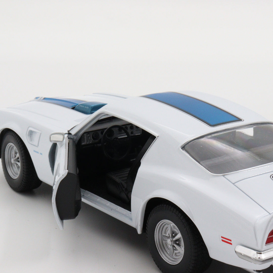 1970 Pontiac Firebird|Scale 1/24 Vintage Diecast for Collectors|Classic Model Car|Collectible Metal Car|Old White Car|Nostalgic Gift for Dad