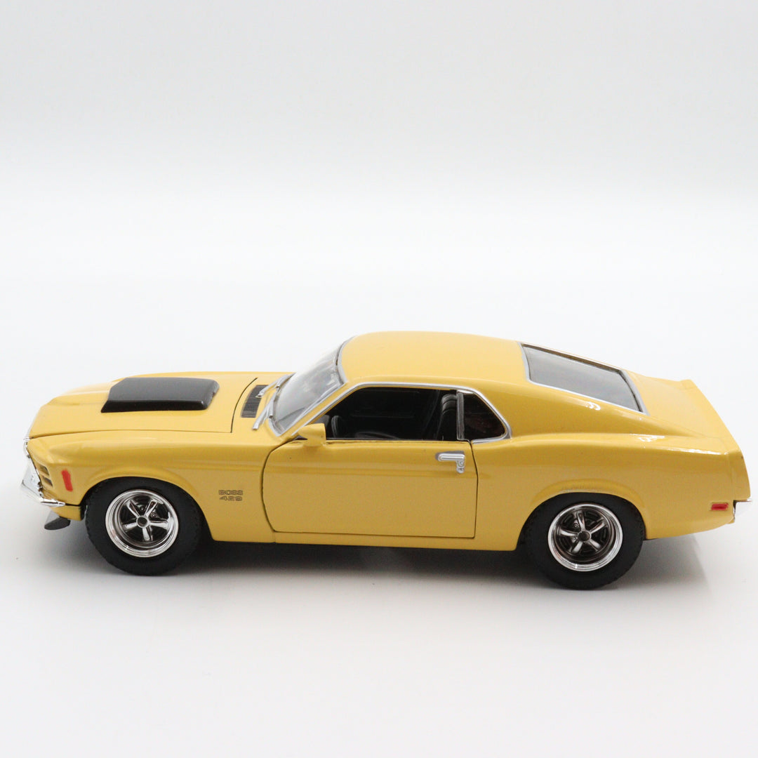 1970 Mustang Boss|Scale 1/24 Diecast Classic Car|Vintage Model Car|Collectible Metal Car|Old Yellow Car for Collectors|Birthday Gift for Dad