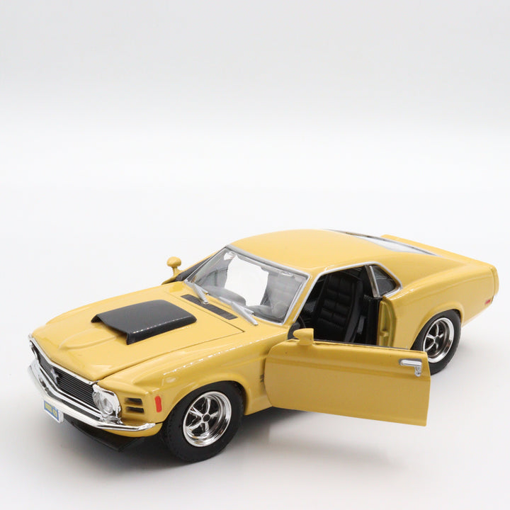 1970 Mustang Boss|Scale 1/24 Diecast Classic Car|Vintage Model Car|Collectible Metal Car|Old Yellow Car for Collectors|Birthday Gift for Dad
