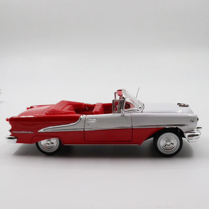 Welly 1955 Oldsmobile Super 88|Scale 1/24 White and Red Diecast Car|Vintage Convertible Model Car|Classic Metal Collection Car for Father