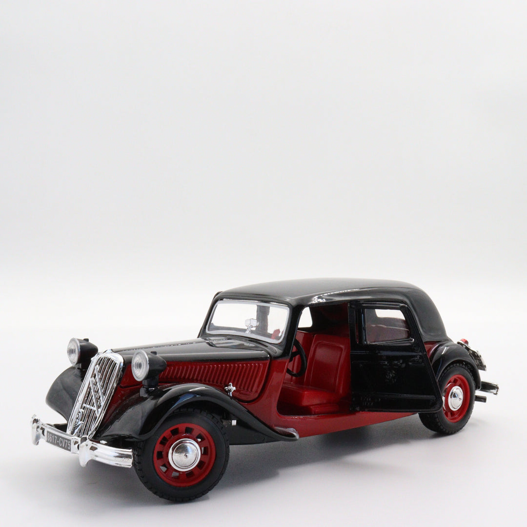 Burago Citroen 15cv 1938 Model Car|Scale 1:24 Diecast for Collectors|Classic Vintage Car|Collectible Metal Black and Red Car|Gift for Father