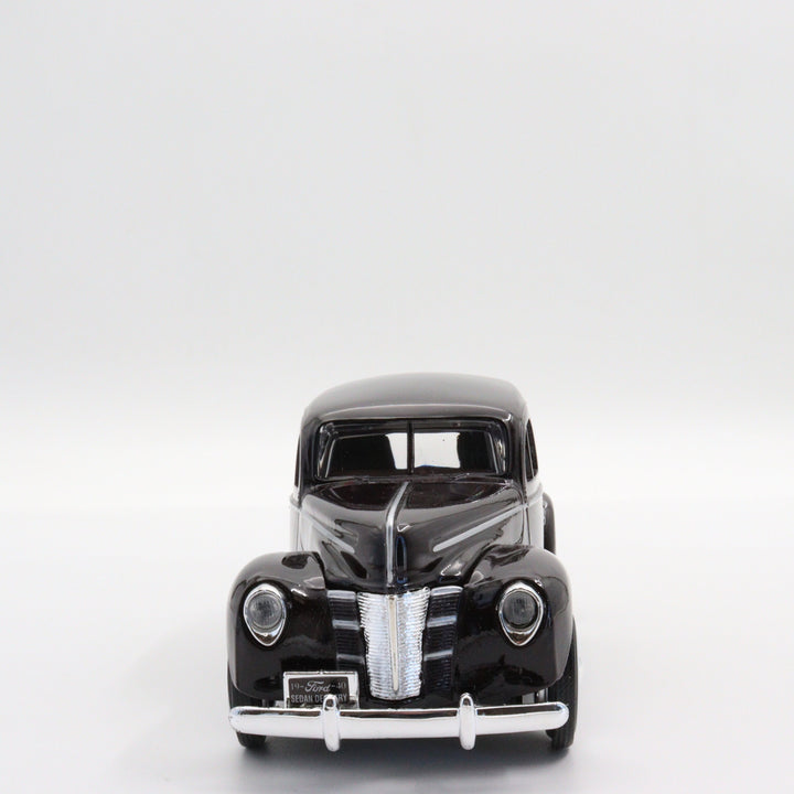 1970 Ford Sedan Delivery|Scale 1:24 Diecast Model Car|Classic Vintage Car|Collectible Metal Black Car for Collectors|Nostalgic Gift for Dad