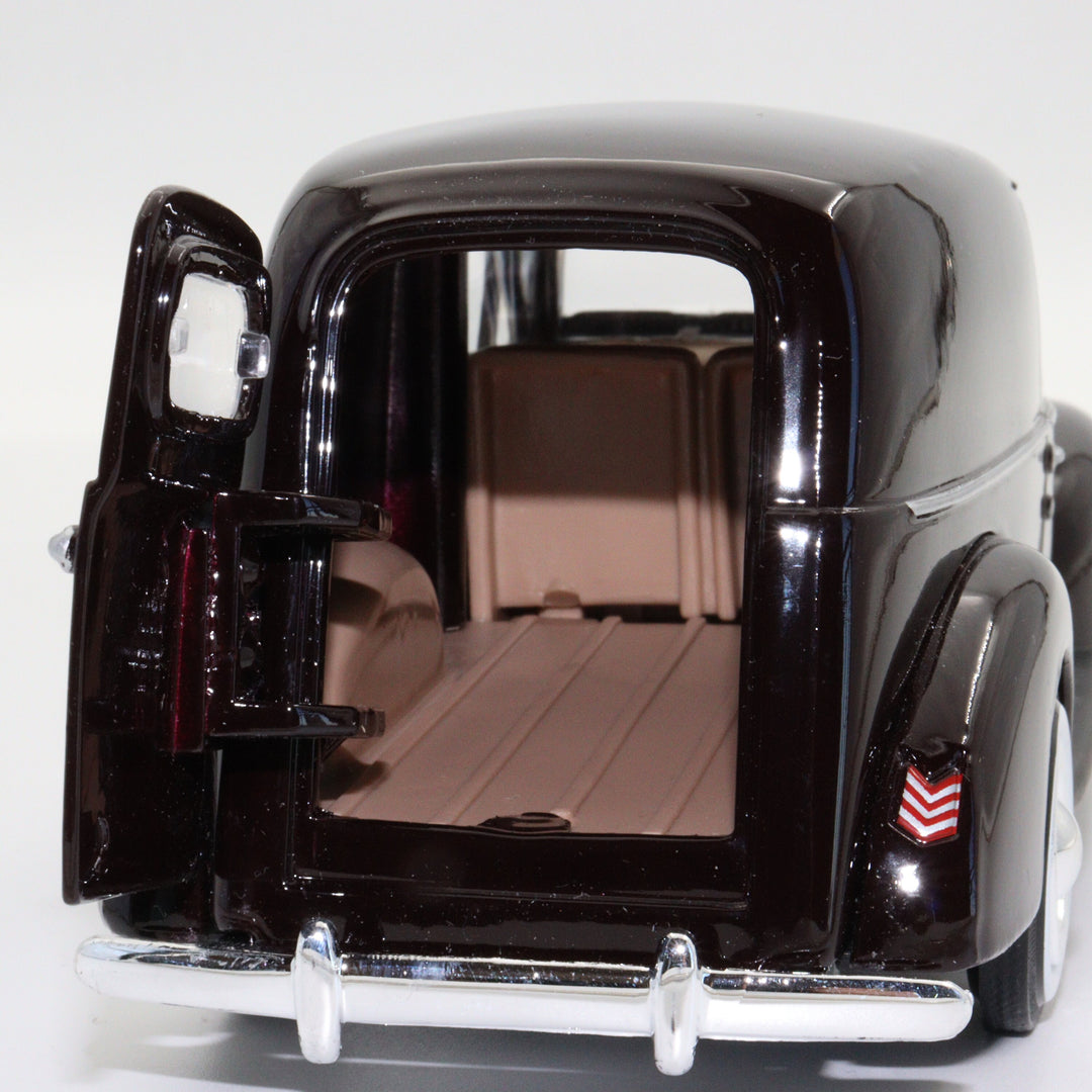 1970 Ford Sedan Delivery|Scale 1:24 Diecast Model Car|Classic Vintage Car|Collectible Metal Black Car for Collectors|Nostalgic Gift for Dad