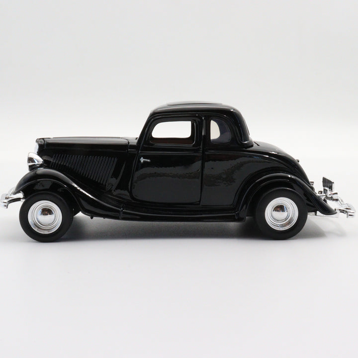 1932 Ford Coupe|Scale 1:24 Diecast Vintage Model Car|Classic Old Car|Collectible Metal Black Car for Collectors|Nostalgic Gift for Grandad