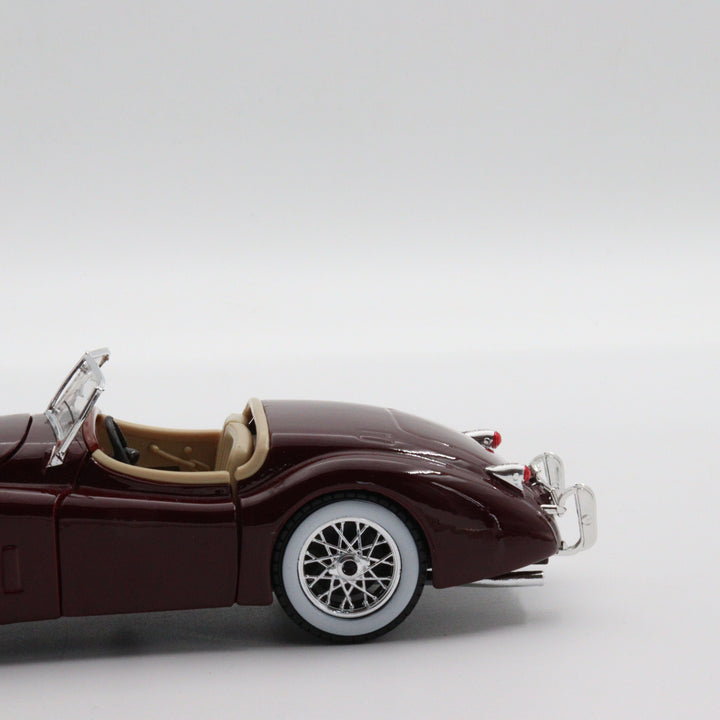 Burago 1951 Jaguar Xk 120|Diecast 1:24 Model Car|Classic Old Car|Vintage Car for Dad|Collectible Metal Burgundy Car for Collectorf or Dad