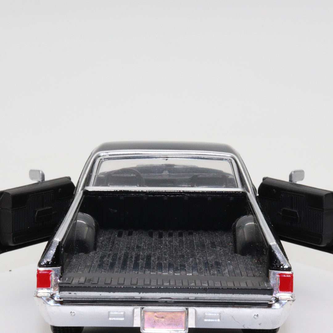 NewRay 1970 Chevrolet EI Camino SS|Muscle Car Collection|Vintage Model Car for Collectors|Classic Metal Car|Scale 1/24 Black Diecast Car