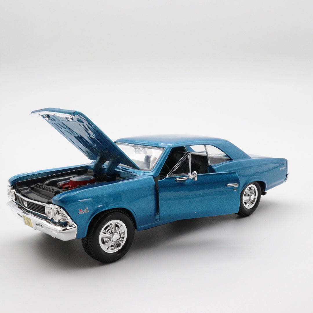 Maisto 1966 Chevrolet Chevelle SS 396|Scale 1/24 Vintage Model Car|Diecast Blue Car for Collectors|Classic Metal Collection|Nostalgic Gift