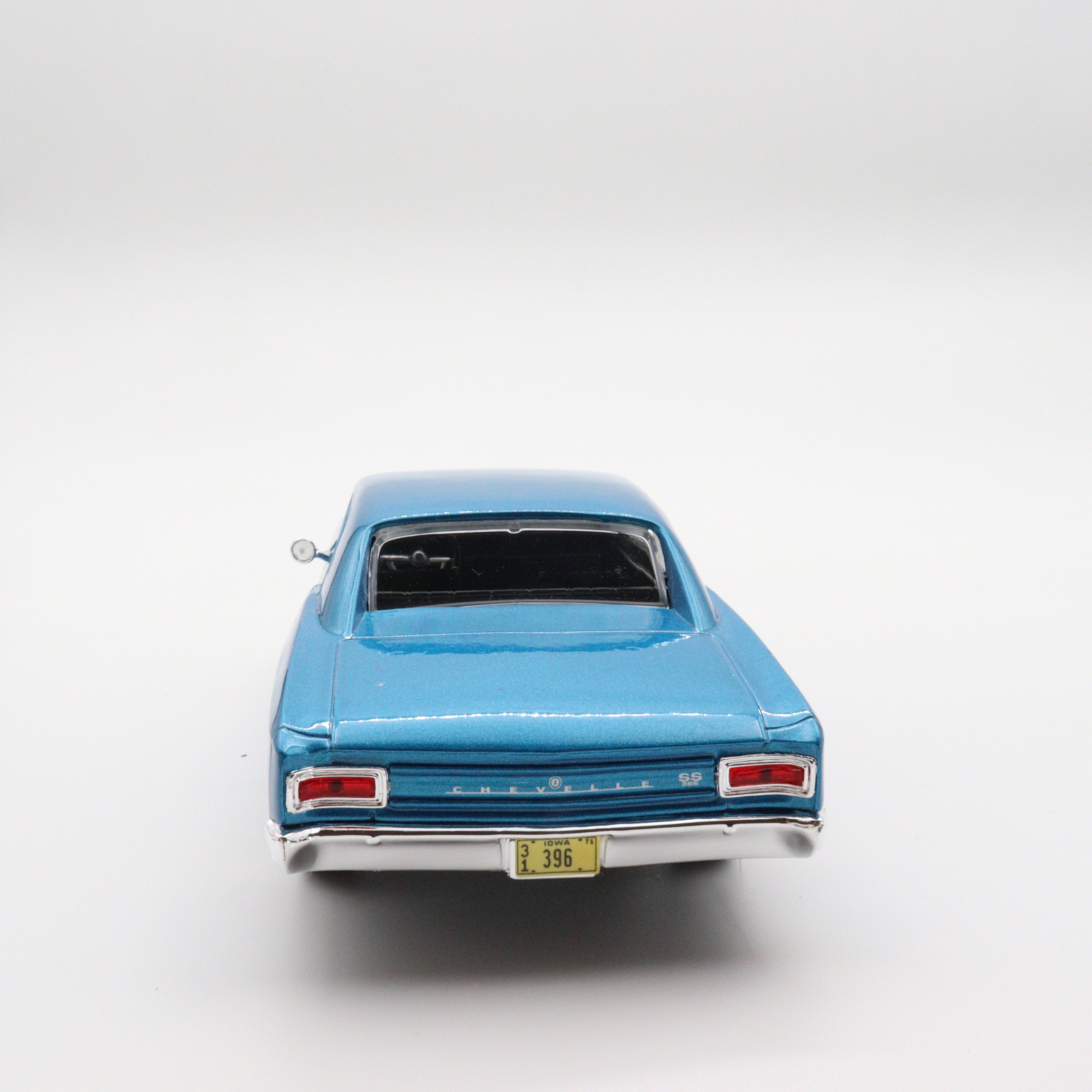 Maisto 1966 Chevrolet Chevelle SS 396|Scale 1/24 Vintage Model Car