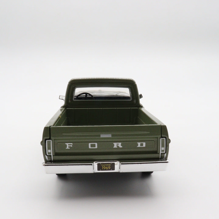 Motormax 1969 Ford F 100|Scale 1/24 Pickup Model Car|Diecast Olive Green Car for Collectors|Classic Old Metal Collection Car|Vintage Gift