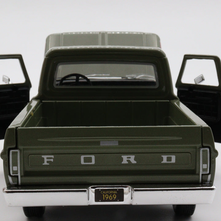 Motormax 1969 Ford F 100|Scale 1/24 Pickup Model Car|Diecast Olive Green Car for Collectors|Classic Old Metal Collection Car|Vintage Gift