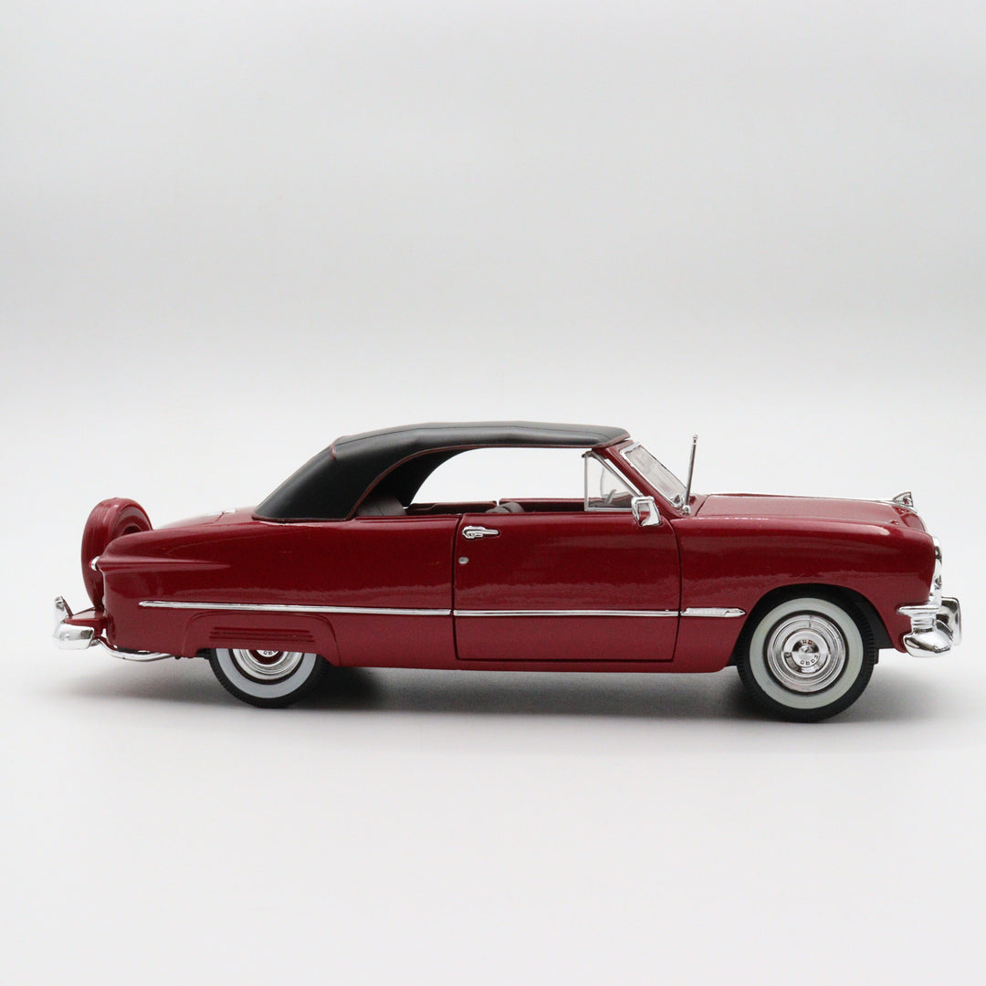 Maisto 1950 Ford Model Car|Scale 1/18 Red Diecast Car|Vintage Model Car for Collectors|Classic Metal Collection Car and Toy|Gift for Father
