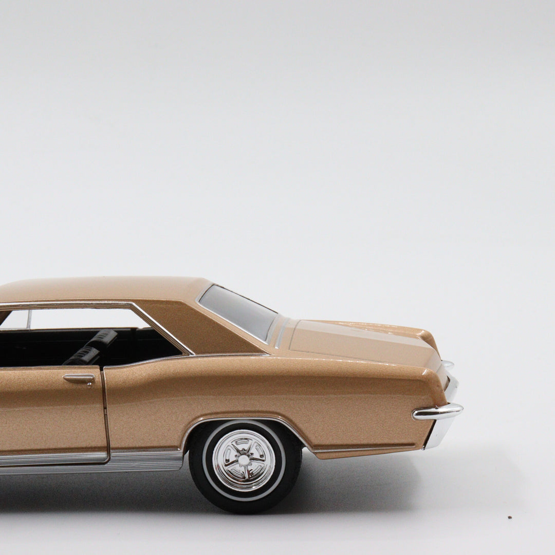 1965 Buick Riviera Gran Sport Diecast Car|Scale 1/24 Classic Car Collection|Old Model Car|Vintage Light Brown Metal Car|Gift for Dad
