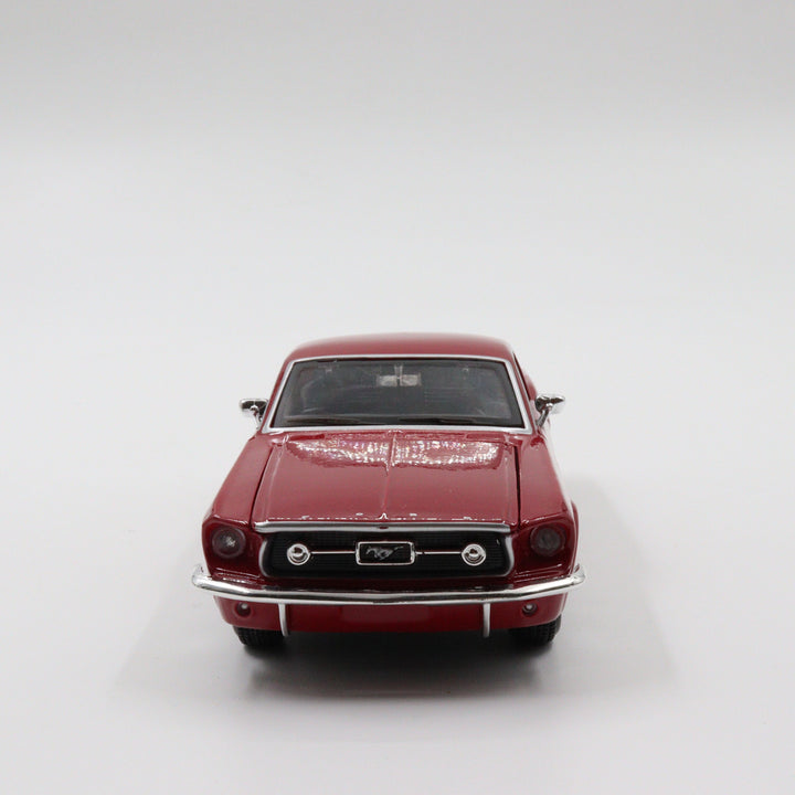 Maisto 1967 Ford Mustang GT|Scale 1/24 Red Diecast Car|Vintage Model Car and Toy for Collectors|Old Classic Metal Collection Car for Dad