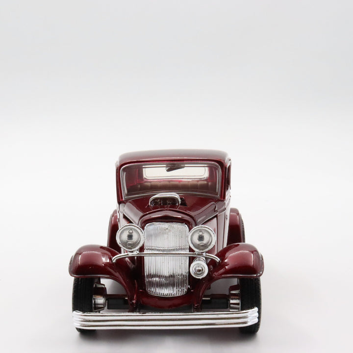 Motormax 1932 Ford Coupe|Scale 1:24 Diecast Classic Car|Vintage Model Car|Collectible Metal Red Car for Collectors|Nostalgic Gift for Dad