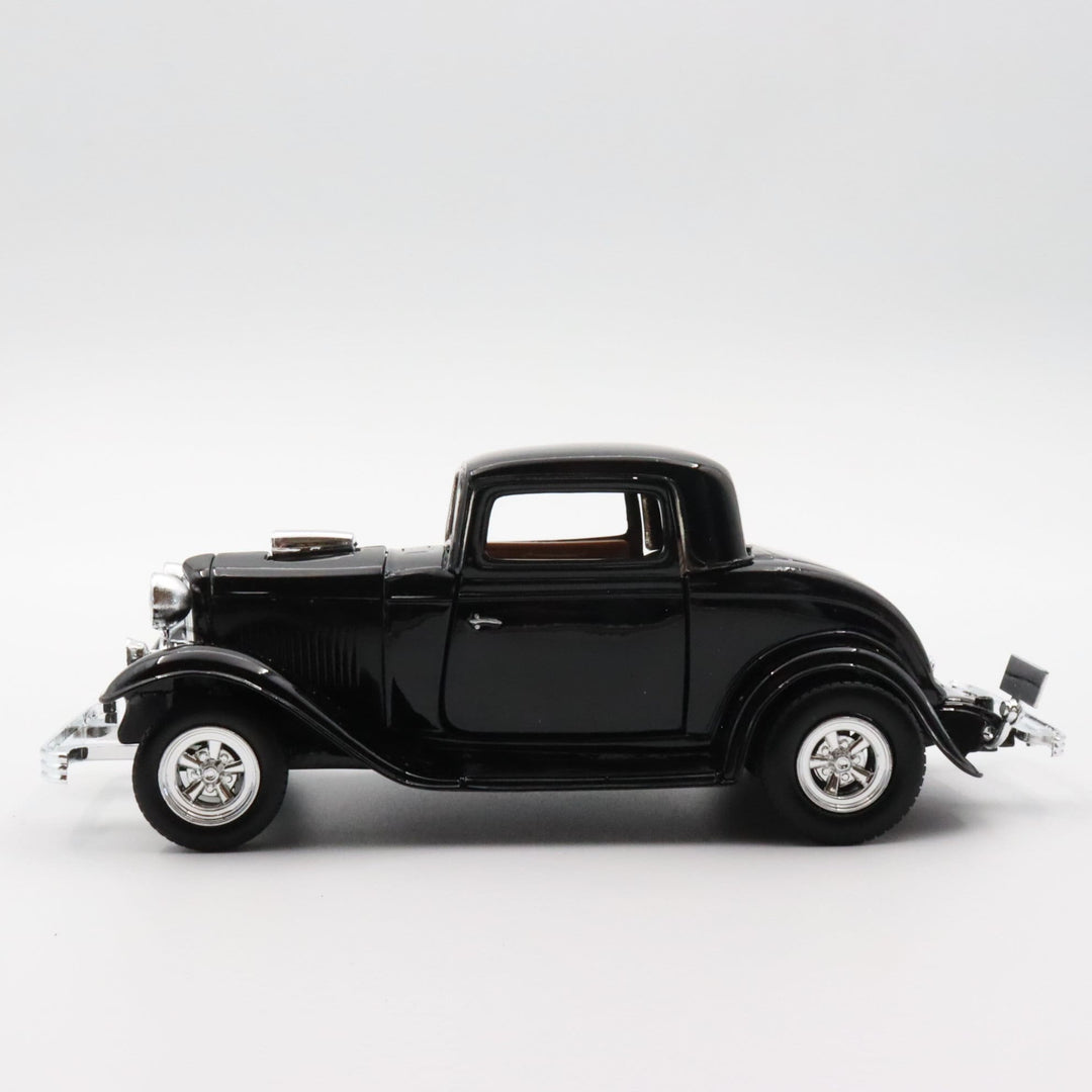 Motormax 1932 Ford Coupe|Scale 1:24 Diecast Classic Car|Vintage Model Car|Collectible Metal Black Car for Collectors|Nostalgic Gift for Dad