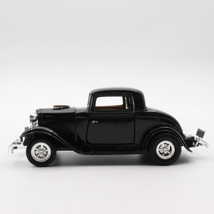 Motormax 1932 Ford Coupe|Scale 1:24 Diecast Classic Car|Vintage Model Car|Collectible Metal Black Car for Collectors|Nostalgic Gift for Dad