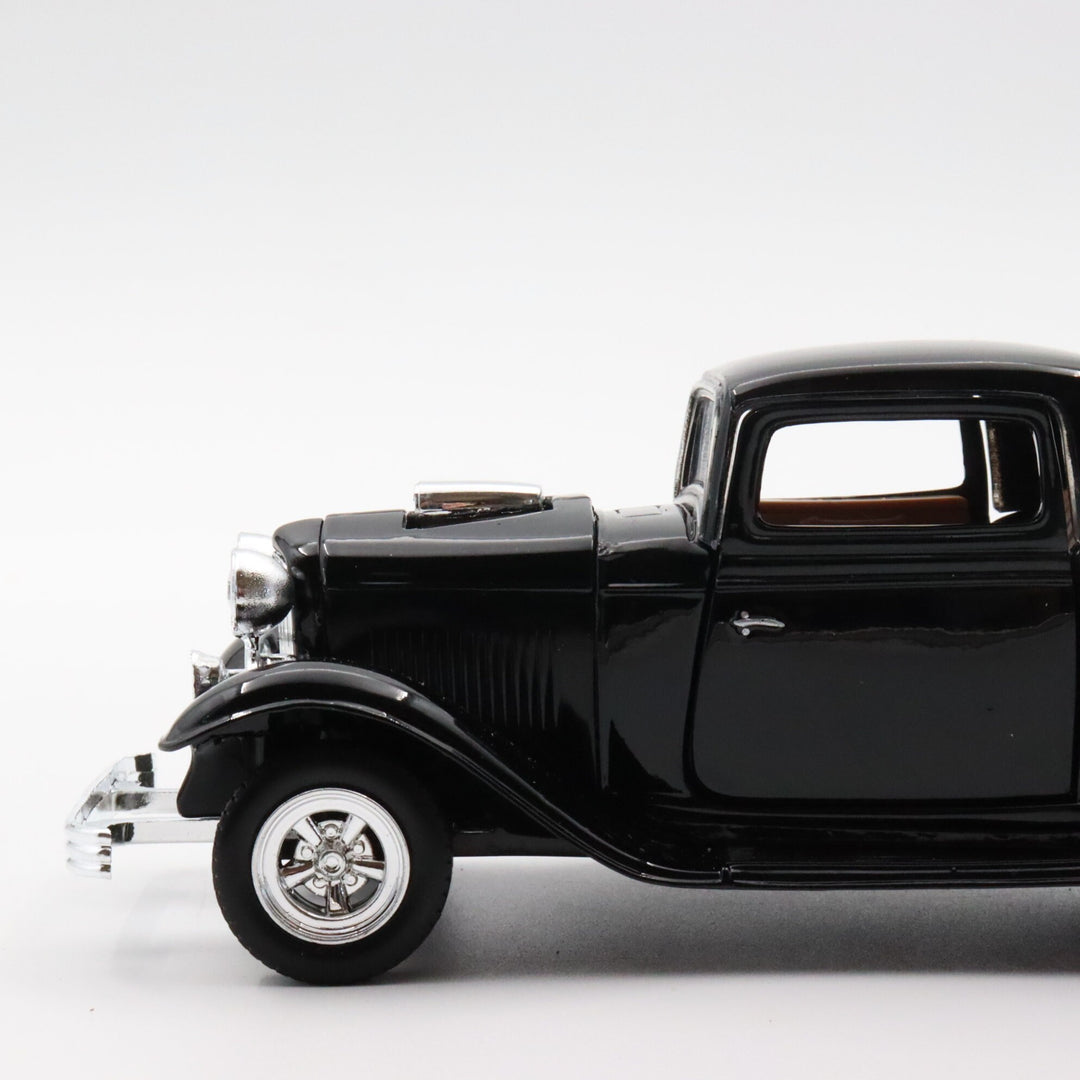 Motormax 1932 Ford Coupe|Scale 1:24 Diecast Classic Car|Vintage Model Car|Collectible Metal Black Car for Collectors|Nostalgic Gift for Dad