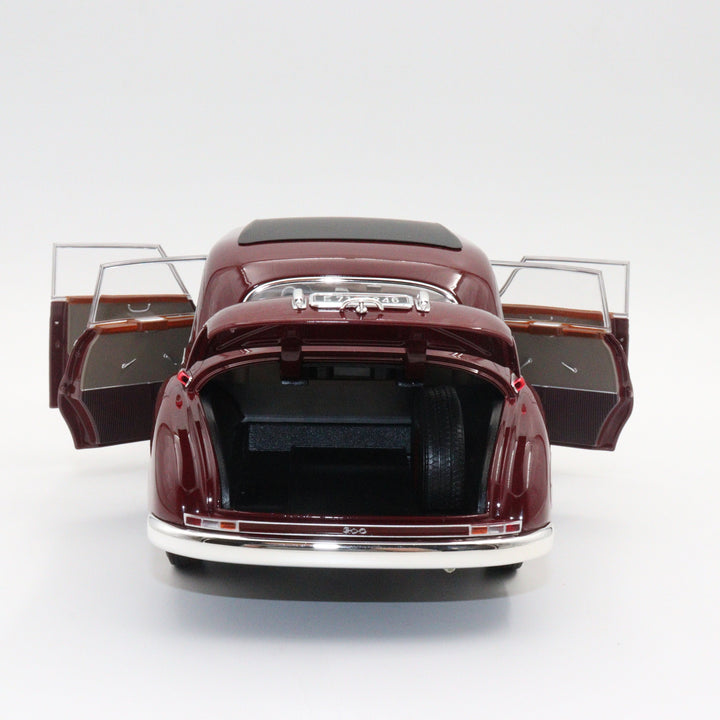 Norev Mercedes Benz 300 W 186 Model Car|Scale 1/18 Diecast Burgundy Car for Collectors|Miniature Classic Metal Automobile for Dad|Toy Gift