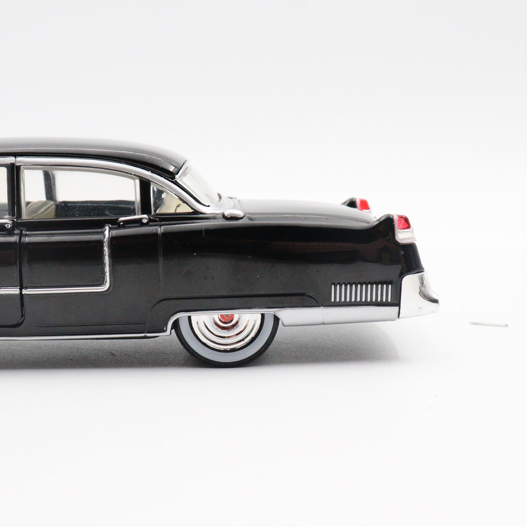 1955 Cadillac Fleetwood Series Model Car|Scale 1/24 Diecast Black Car for Collectors|Classic Metal Automobile|Nostalgic Gift for Father