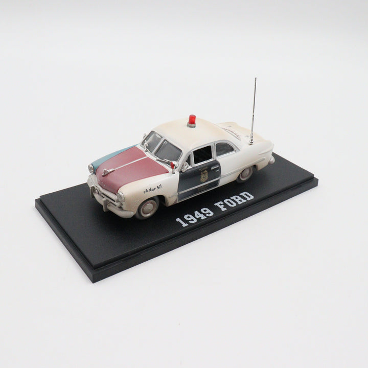 1949 Ford Border Police Model Car|Scale 1/43 Diecast Car for Collectors|Classic Police Car Toy for Boys|Metal Car for Dad|Vintage Style Gift
