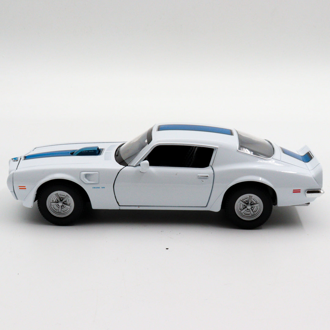 1970 Pontiac Firebird|Scale 1/24 Vintage Diecast for Collectors|Classic Model Car|Collectible Metal Car|Old White Car|Nostalgic Gift for Dad
