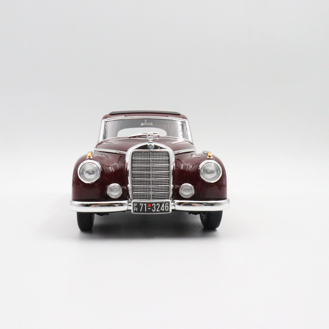 Norev Mercedes Benz 300 W 186 Model Car|Scale 1/18 Diecast Burgundy Car for Collectors|Miniature Classic Metal Automobile for Dad|Toy Gift