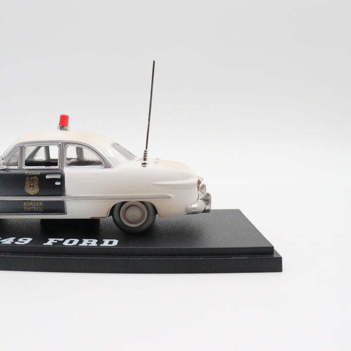 1949 Ford Border Police Model Car|Scale 1/43 Diecast Car for Collectors|Classic Police Car Toy for Boys|Metal Car for Dad|Vintage Style Gift